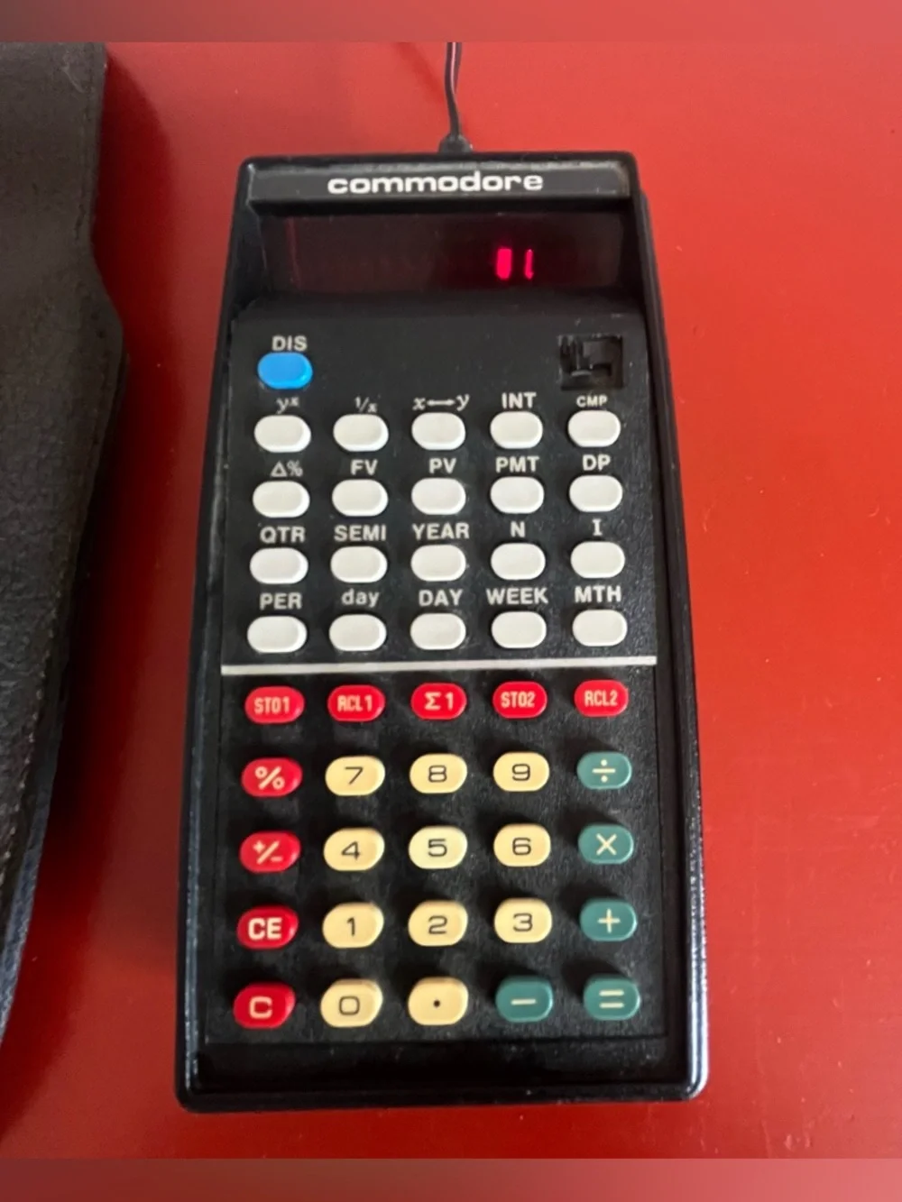 Commodore Vintage 1976 Electronic Calculator/original case/charger. Works great - Picture 5 of 8